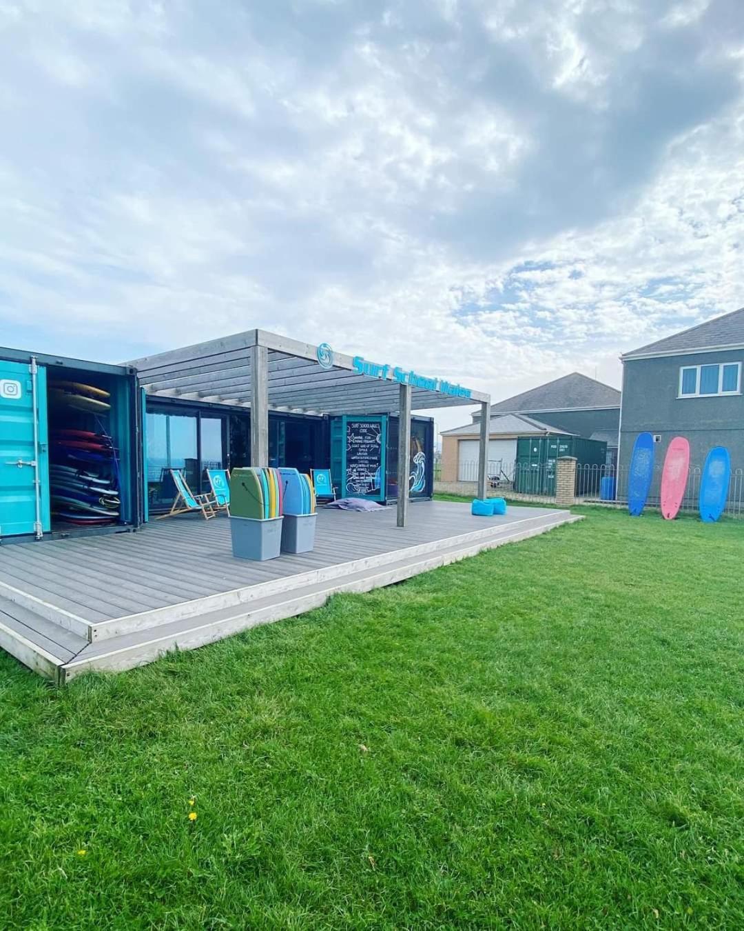 פורט טלבוט Sea Escape The Tardiis Beachfront Location Aberavon Beach Sea Views Driveway Parking מראה חיצוני תמונה
