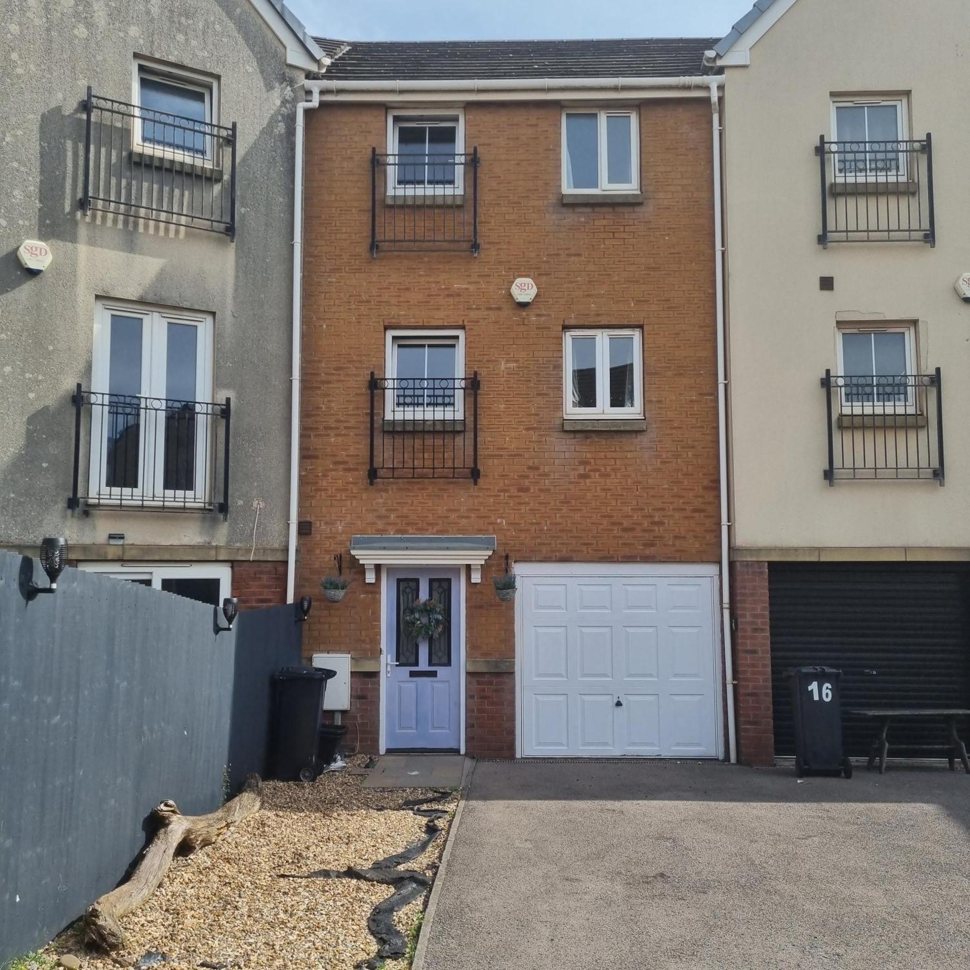 פורט טלבוט Sea Escape The Tardiis Beachfront Location Aberavon Beach Sea Views Driveway Parking מראה חיצוני תמונה