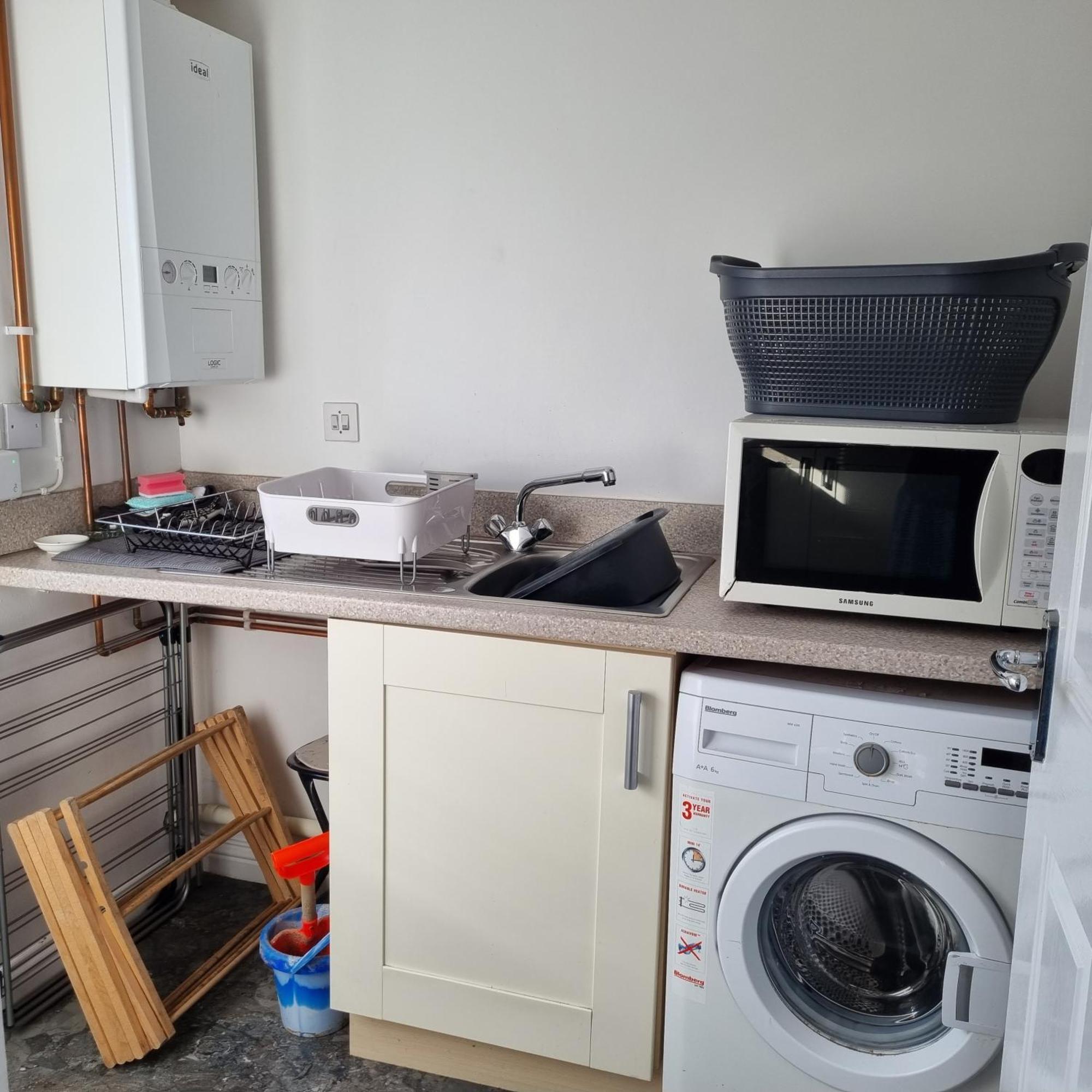 פורט טלבוט Sea Escape The Tardiis Beachfront Location Aberavon Beach Sea Views Driveway Parking מראה חיצוני תמונה